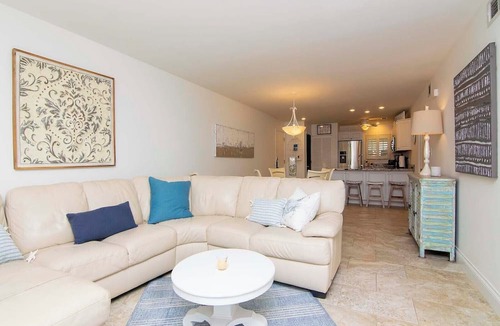 Wesley Chapel Condo | Renovated Saddlebrook 1st Floor 2bd/2ba Condo w/Golf & Water Views