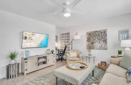 Central Sarasota Apartment | Tranquil Destination, Near Downtown Sarasota, Lido Key & Siesta Beach