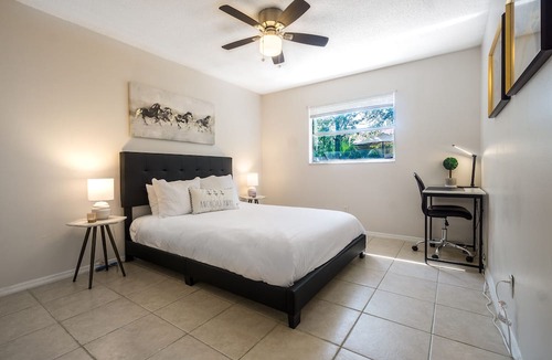 United Central Condo | Sparkling Family sized condo near Downtown Saint Petersburg/beaches