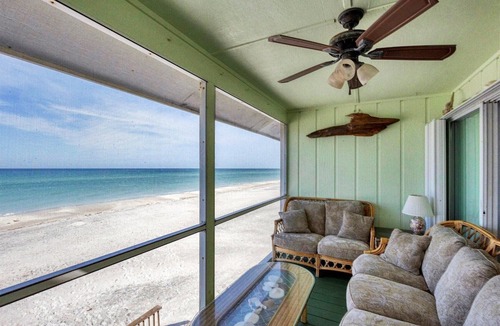 Cape Haze Condo | Palm Island Beachfront ! Live on the beach!