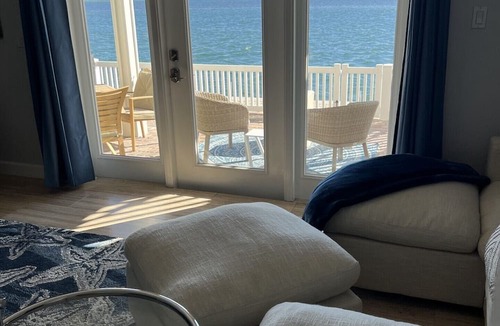 Coquina Key Condo | Elegant Waterfront Home