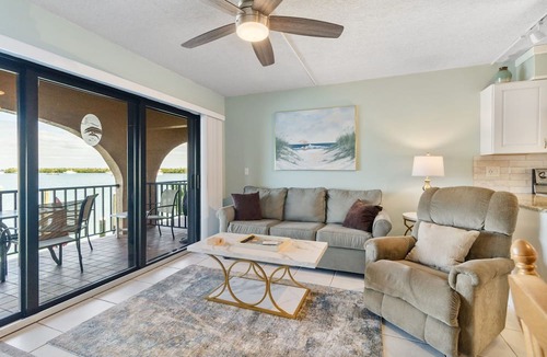 Englewood Condo | Bay Time - Waterfront - Walk to beach and restaurants - Dock your boat