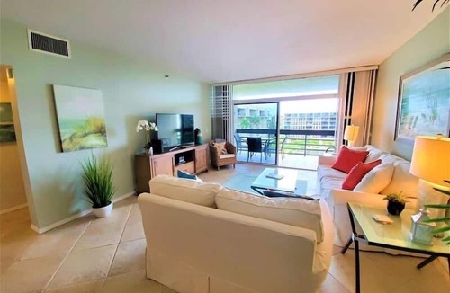 Longboat Key Condo | 2/2 Condo LBK, Pool, Fitness, Tennis
