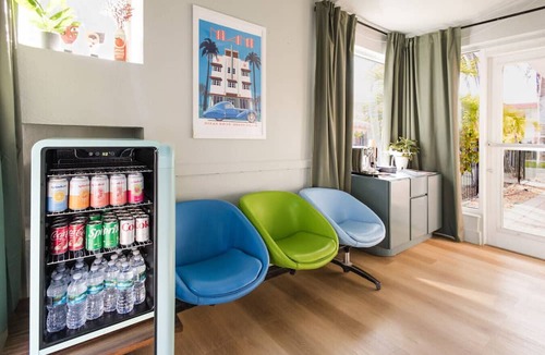 Bay Esplanade Apartment | 138 · ☀Pool✔ Kitchen✔ Beach✔ Self Checkin✔ Free Parking✔