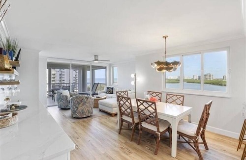 Park Shore Condo | Magnificent views of the Gulf & Clam pass!- WS0804