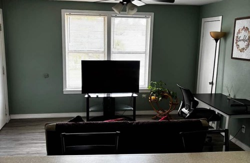 Park East Apartment | Downtown Sarasota Florida Vacation Rental, 2BR/2BA Apt, 5–10min to Lido & Siesta