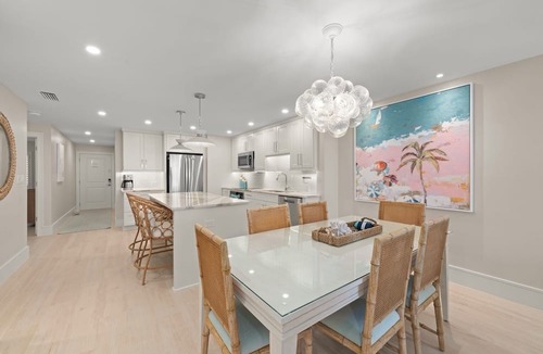 Sanibel Condo | Sanddollar C302 – Beachfront Luxury with Stunning Views