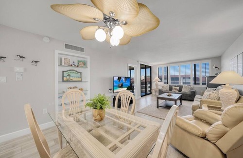 Sanibel Condo | Loggerhead Cay #434 - Sanibel Island beach view condo- tennis, heated pool