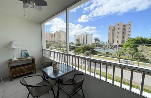 Marco Island Condo | Beach Club 412: 1 Bedroom Condo w/private beach access