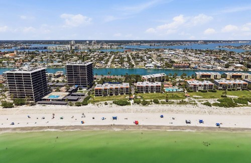 Sunset Beach Condo | Land's End 303 building 8, Beautiful Gulf Front Condo With Private Balcony