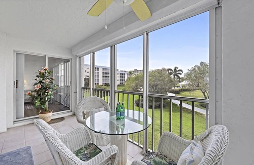 Marco Island Condo | Coastal Style Condo | Pool, Spa & Steps to Beach