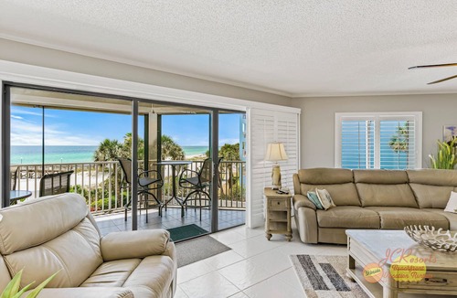 Indian Shores Condo | Beautiful Gulf Front Condo w/Pool - Beach Palms 209