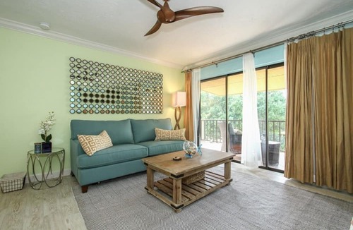 Park Shore Condo | Park Shore Resort-Stunningly renovated; 1.25 miles to Beach! High Speed Internet
