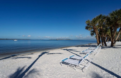 Punta Rassa Condo | Two Bedroom, Bayfront Condo - Sanibel Harbour Resort 514- H