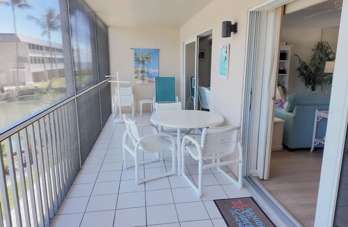 Sanibel Condo | Steps To The Beach