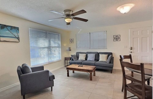 Siesta Key Condo | Renovated condo with easy beach access on Siesta