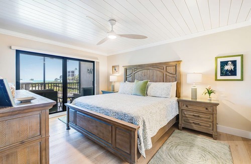 Sanibel Condo | 🌺Sand Pointe 213-Coastal Paradise with Fab Gulf Views *POOL NOT OPEN*🐬
