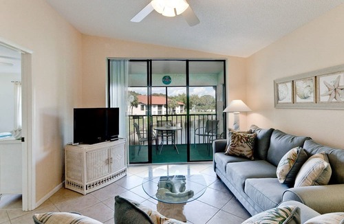Trailer Estates Condo | Cozy Seashore! Only 15 Min from AMI Beaches, Relaxing Pond Views, Free WIFI