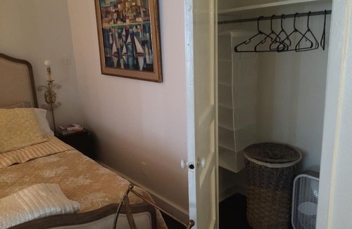 Laurel Park Apartment | Quaint Historic Apartment in Walkable Downtown #5
