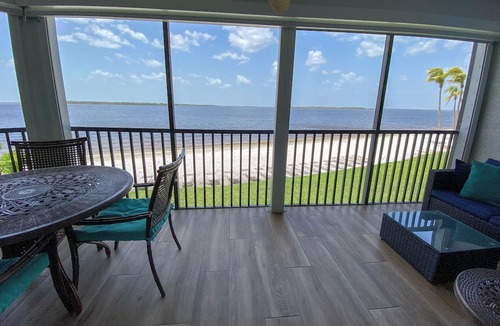 Punta Rassa Condo | Sanibel Harbour Resort Bay View Tower 135: Overlooking the private beach with stunning sunsets.