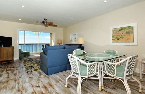 Siesta Key Condo | Siesta Key - Gulf-Front Retreat - 2 BR – Free Boat Docks - Upscale