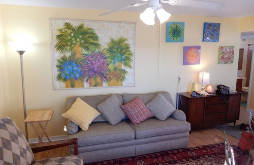 Siesta Key Apartment | Peaceful Setting, on the water of Little Sarasota Bay