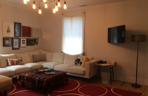 Greenville Apartment | A Mix of Mod & Vintage in the Historic West End, walking distance to downtown