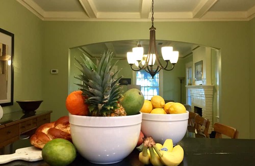 Gulfport House | Peaceful Waterfront Cottage, Steps to Gulfport! Old Oaks Tall Pines Lush Yard.