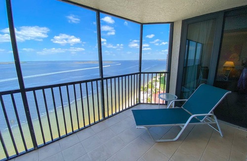 Punta Rassa Condo | Sanibel Harbour Resort: Bay View Tower 1036 Beachfront vacation retreat overlooking the water