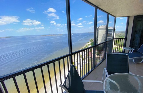 Punta Rassa Condo | Sanibel Harbour Resort: Bay View Tower 1036 Beachfront vacation retreat overlooking the water