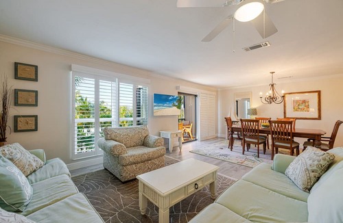 Sanibel Condo | Blind Pass Condos at Bowman's Beach B207 on beautiful Sanibel Island