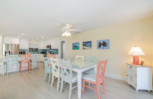 Sanibel Condo | Blind Pass Condos at Bowman's Beach E106 on beautiful Sanibel Island