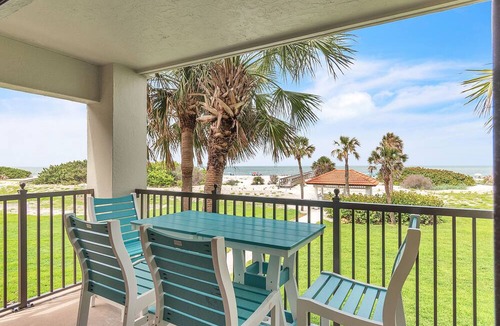 Sunset Beach Condo | Land's End 201 building 8 Bright beach front, corner condo with stunning view