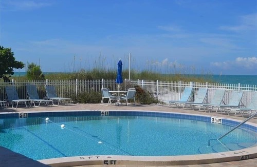 Longboat Key Condo | Beachcomber unit 204