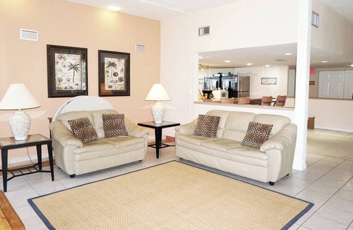 Bradenton Beach Condo | Runaway Bay 135 - Beach, Pool, gym and bay