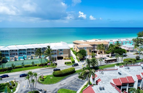 Bradenton Beach Condo | Runaway Bay 135 - Beach, Pool, gym and bay