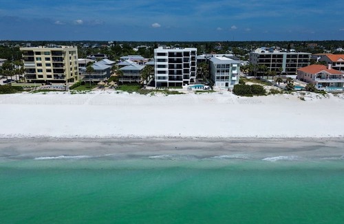Indian Rocks Beach Condo | Seahorse 401 NEW Listing|Stunning|3 Balconies|Modern|Updates w|granite.