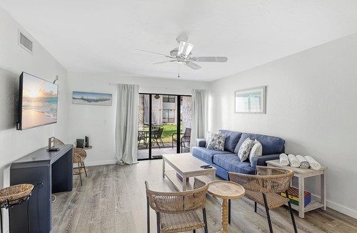 Bradenton Beach Condo | A short walk to the beach and direct pool access!
