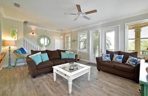 Bradenton Beach Villa | Starfish East- Beautiful Villa private pool and a few steps to the beach