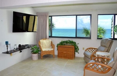 Englewood Condo | Gulf Front Tamarind condo