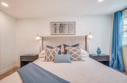 Mauldin House | The Haven: 4-Bedroom Retreat with Hot Tub Near Greenville, SC