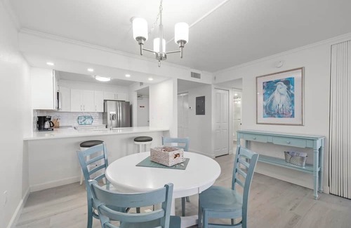 Sanibel Condo | Sundial A203 - Stunning, Gulf Front, 1 bedroom Condo on Sanibel Island!