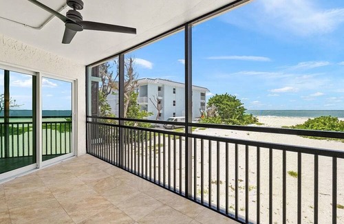 Sanibel Condo | Amazing Beachside Retreat - Sayana