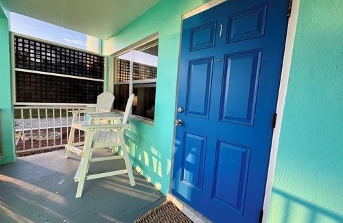 Bokeelia Apartment | PIRATES COVE Inn & Marina - Apartment 1 - formerly Malu Lani Inn