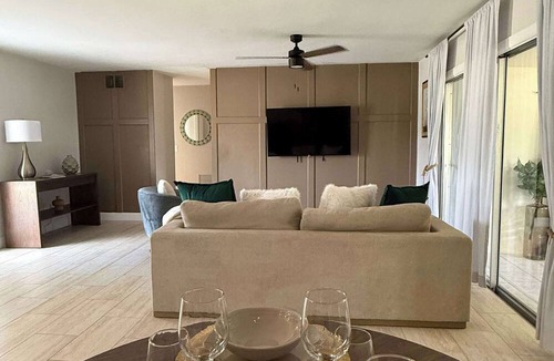Yacht Club House | Cape Coral Beach House