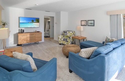Whitney Beach Condo | Lakefront retreat - Minutes to Anna Maria Island - Driftwood Dreams