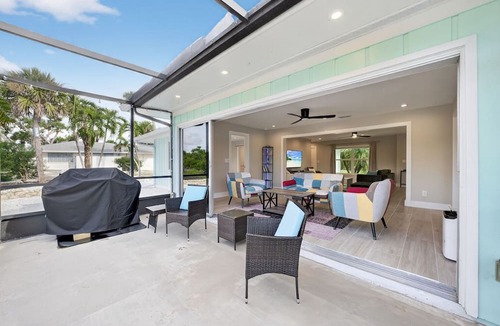 Sanibel House | Sugarfish: 3 BR/3BA Perfect Near Beach Getaway!