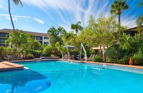 Moorings Hotel | Tranquil Room Near City Perks and Beautiful Beach Days