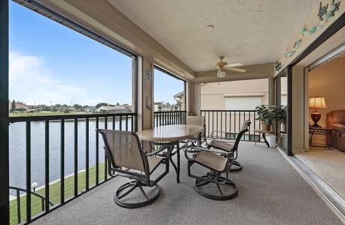 Caloosahatchee Condo | Sunny Waterfront 2BR/2BA Condo w/Sunset Views, Pool & Utilities Included