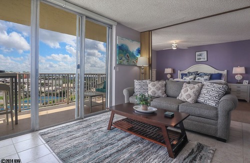 South Island Condo | Best Bargain On Beach! Condo Right On Gulf! Pool! Tennis! Pickleball! Beachfront! EBT808C